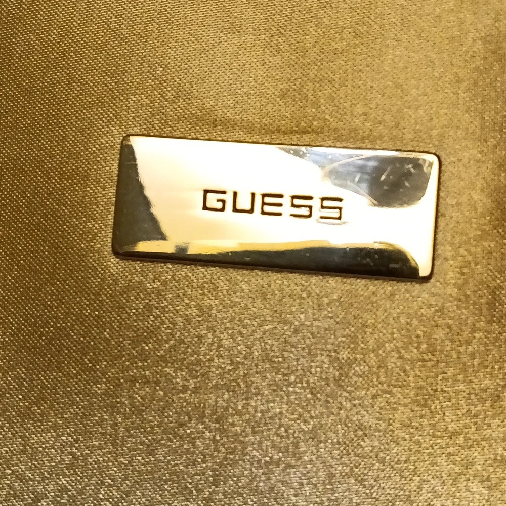 Small Guess purse.  Golden beige.  Good condition. - Picture 3 of 5